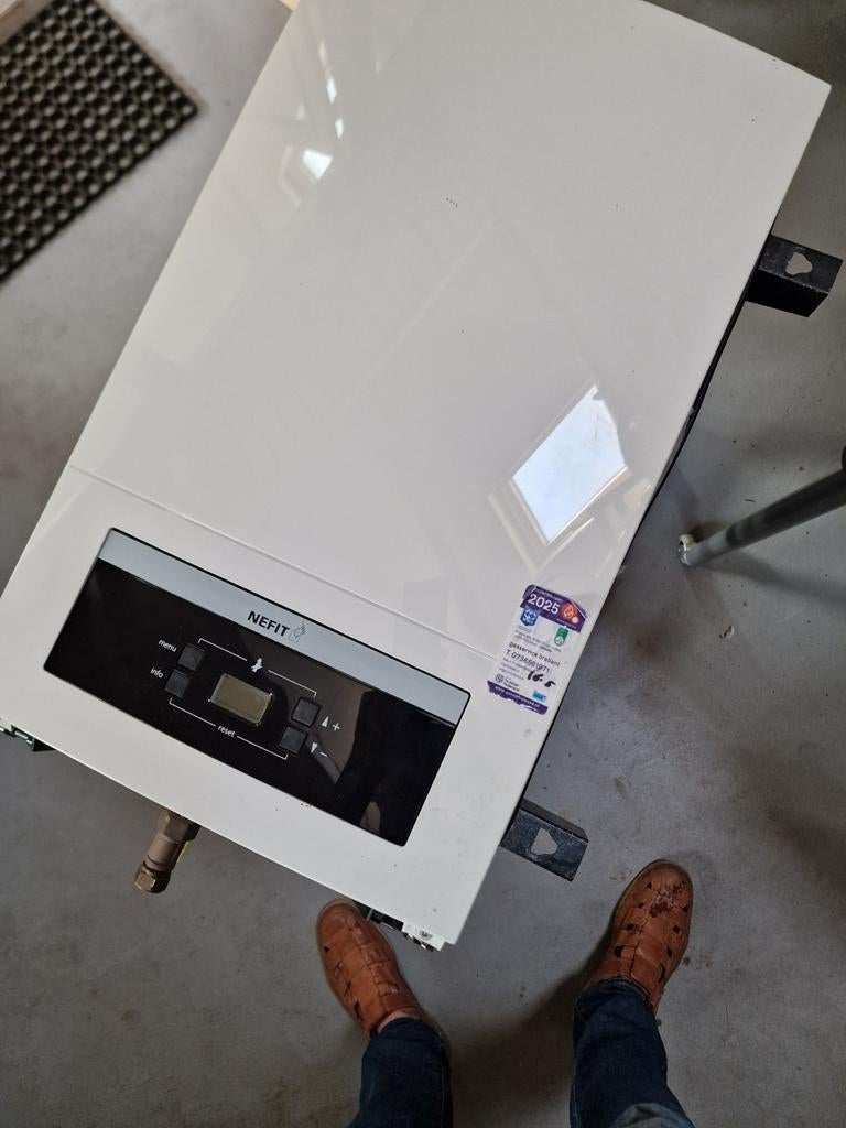 Nefit ProLine combiketel met thermostaat en filter, Doe-het-zelf en Verbouw, Verwarming en Radiatoren, Ophalen, Gebruikt, Cv-ketel of Combi-ketel