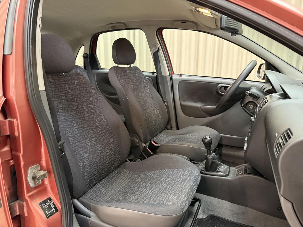 Opel Corsa 1.2-16V Comfort (bj 2001), Voorwielaandrijving, Gebruikt, 31 €/maand, Origineel Nederlands