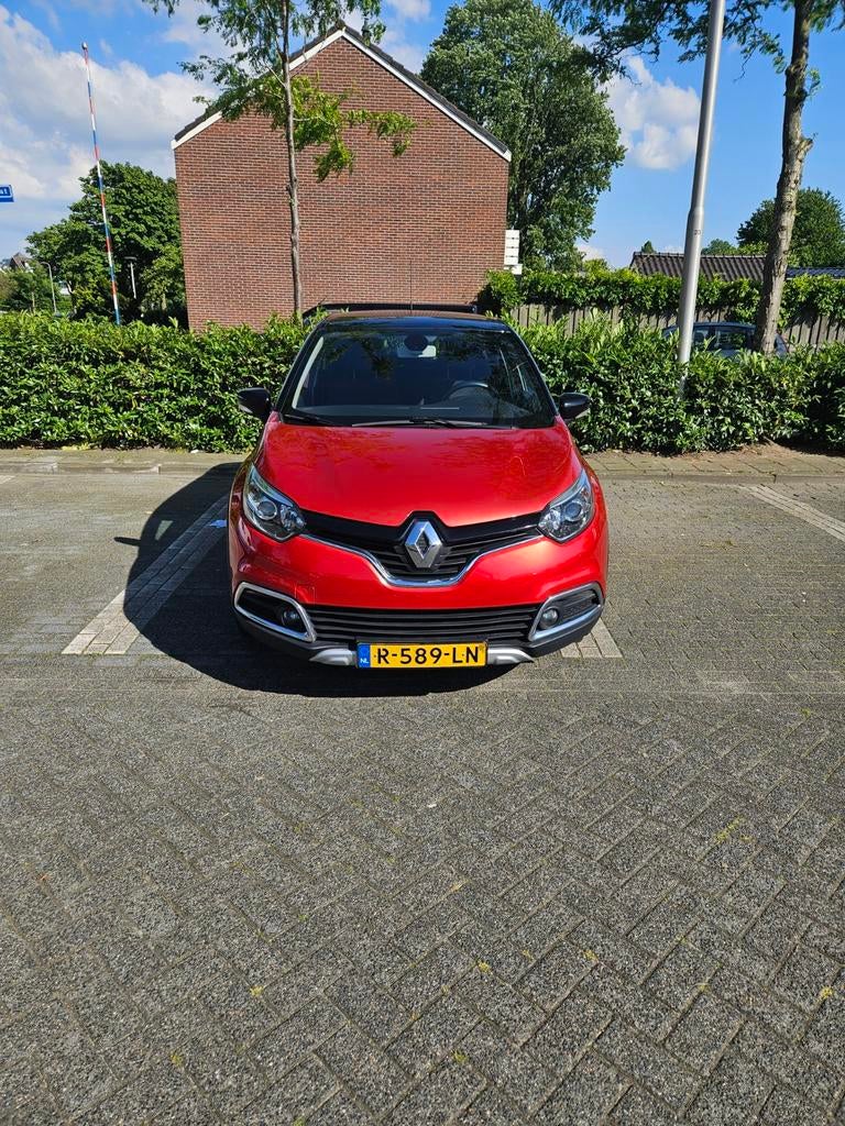 Renault Captur 1.2 TCE 120 EDC 2016 Rood, Euro 5, 625 kg, 4 cilinders, Alcantara