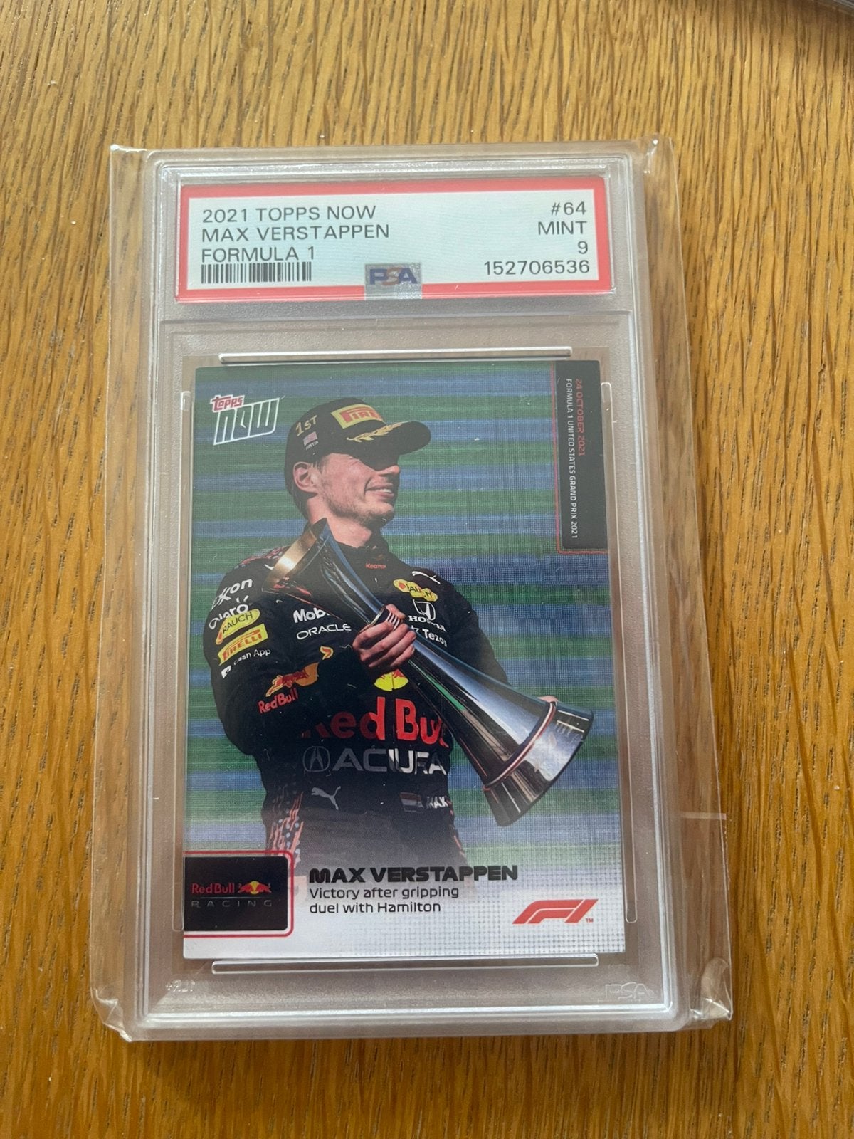 Max Verstappen PSA 9 Victory on Hamilton Topps 2021, Ophalen of Verzenden, Zo goed als nieuw, Plaatje