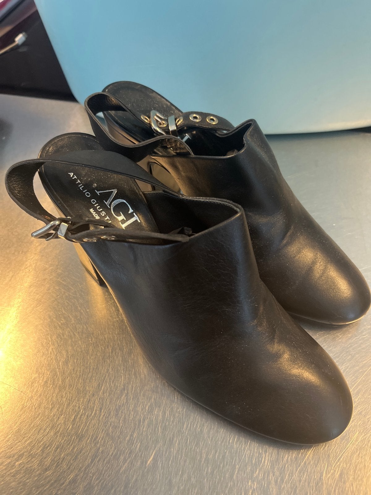 Attilio Giusti Leombruni Zwarte Leren Muiltjes Maat 41, Verzenden, Zwart, Sandalen of Muiltjes, Zo goed als nieuw