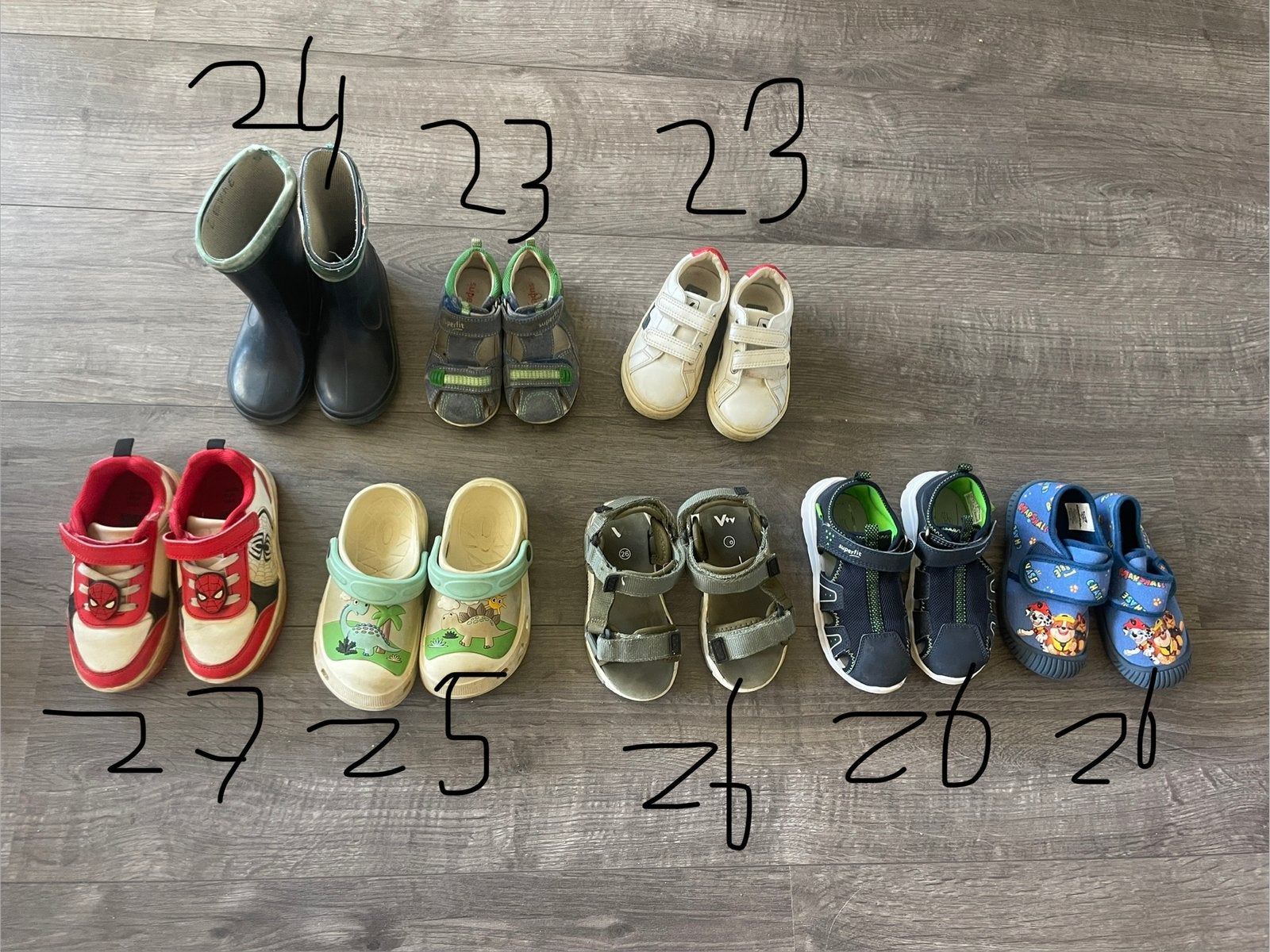 schoenen jongen sandaal sneaker sloffen 23 24 25 26 27, Ophalen of Verzenden, Gebruikt, Jongetje, Schoentjes