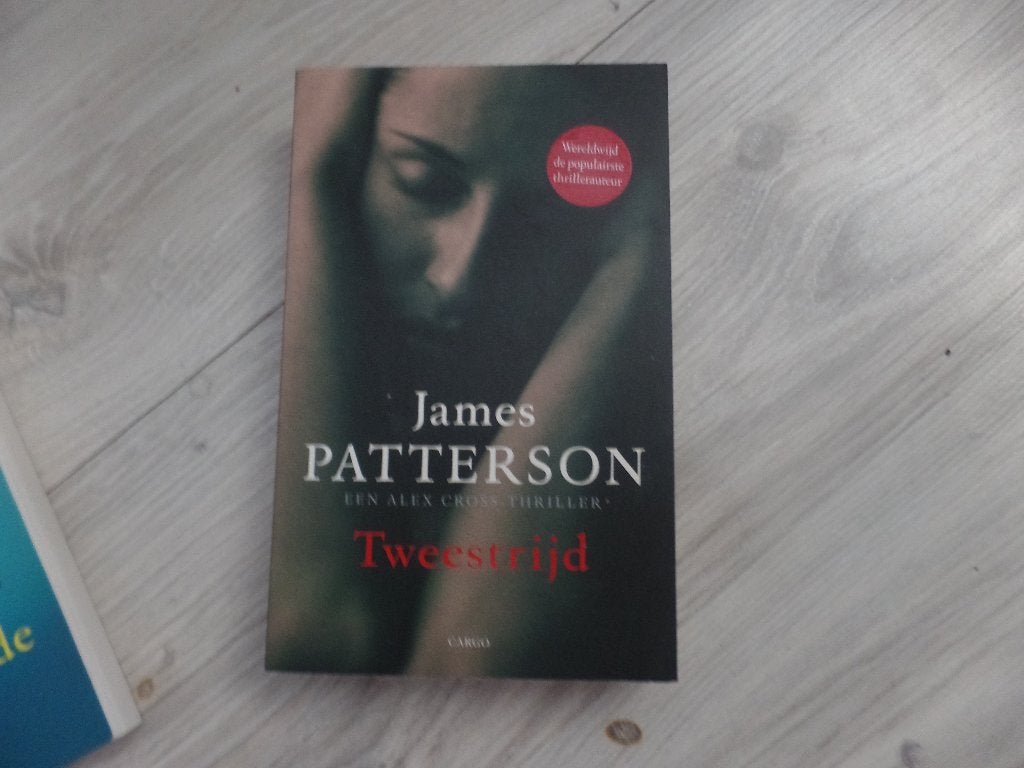 James Patterson Tweestrijd, Boeken, Ophalen of Verzenden, Gelezen, James Patterson, Amerika