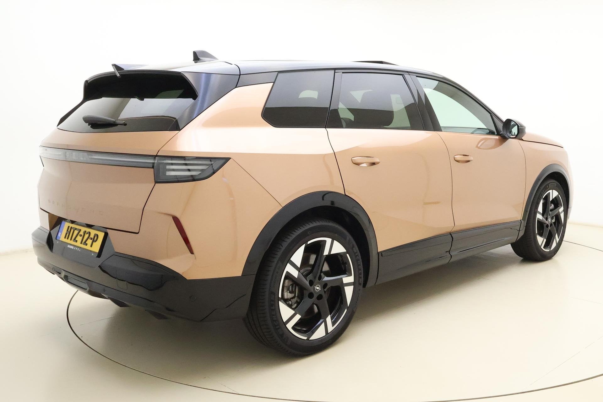 Opel Grandland Electric GS 73 kWh DEMO VOORDEEL € 10.500 |, Stof, Gebruikt, 213 pk, Bruin