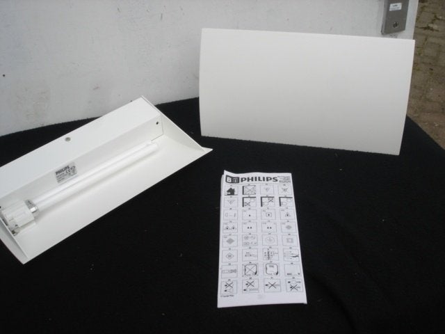 Set 2 stuks Philips wandlampen wit metaal serie EcoMoods