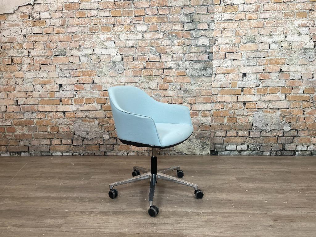 Meerdere Vitra Softshell bij TheReSales, Huis en Inrichting, Blauw, Ophalen of Verzenden, Zo goed als nieuw, Stof