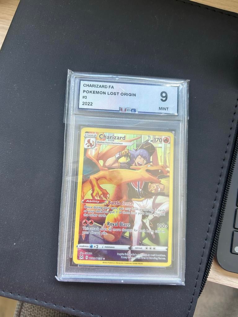 Charizard FA Pokemon Lost Origin #3 CGC 9 Mint, Ophalen of Verzenden, Zo goed als nieuw, Losse kaart, Foil