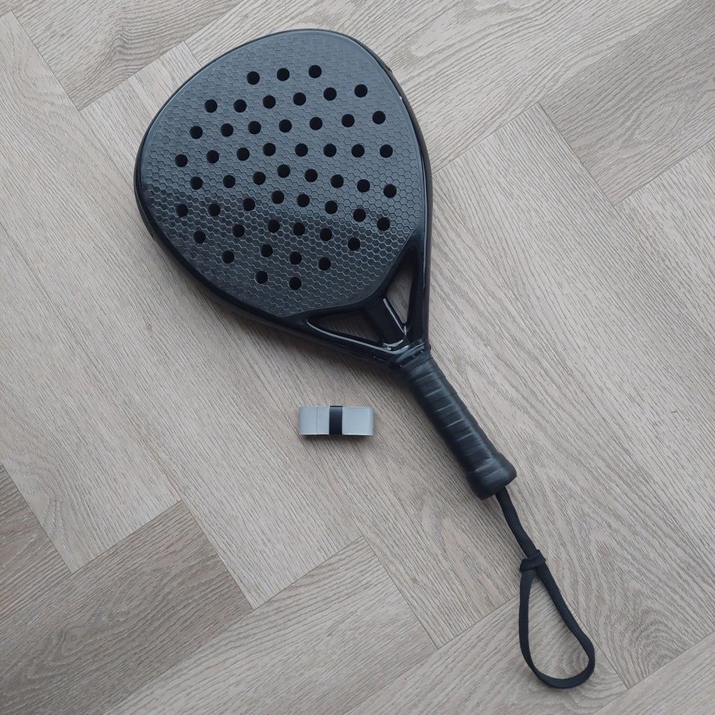 Padel test/training racket 12k carbon blad, Sport en Fitness, Padel, Ophalen of Verzenden, Zo goed als nieuw