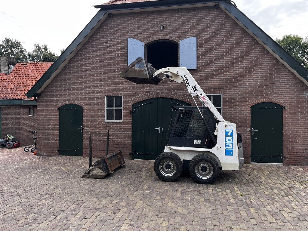 Bobcat 753, schranklader netjes!(marge), Doosan Bob, Communications.emea@doosan.com, U Kodetky 1810
26301  Dobris, Wiellader of Shovel