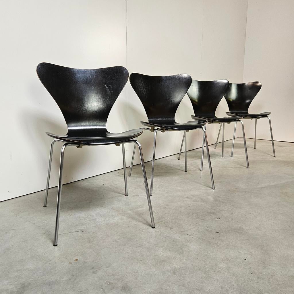 Vintage Deense butterfly stoelen, Fritz Hansen Arne Jacobsen, Huis en Inrichting, Stoelen, Gebruikt, Vier, Hout, Metaal, Zwart