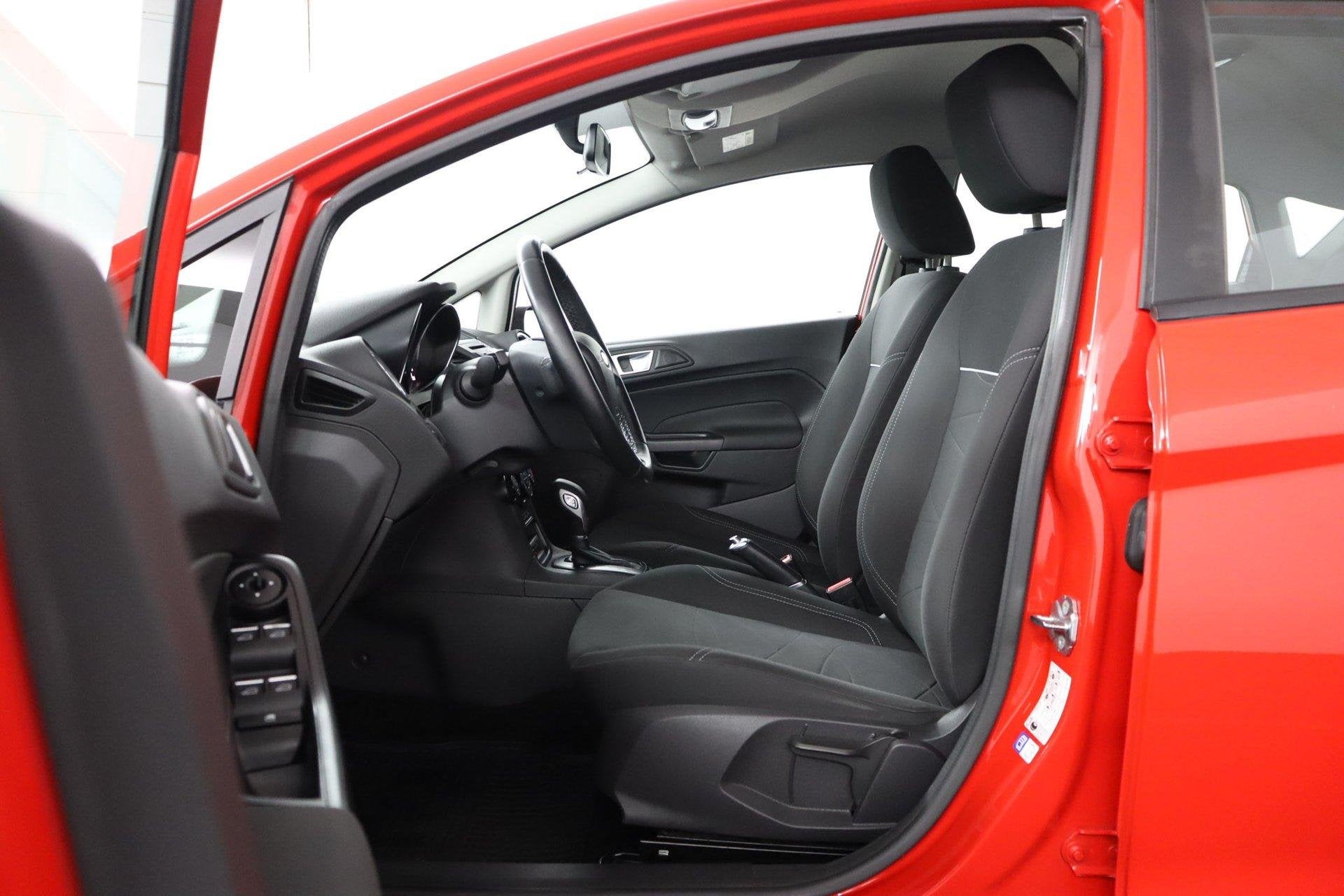 Ford Fiesta 1.0 EcoBoost Titanium |Automaat|Stoelverwarming, Gebruikt, Euro 6, Bedrijf, Geïmporteerd