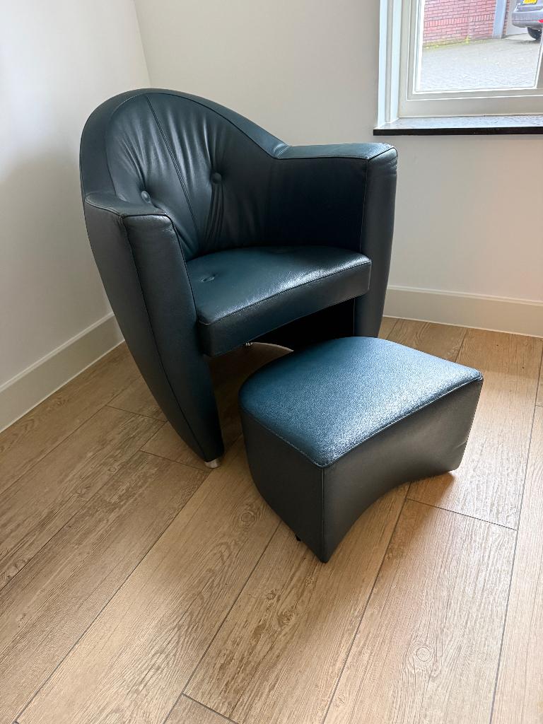 Leolux Carabita fauteuil met hocker Donkergroen Leer, Huis en Inrichting, Fauteuils, Zo goed als nieuw, Leer, 50 tot 75 cm, 75 tot 100 cm