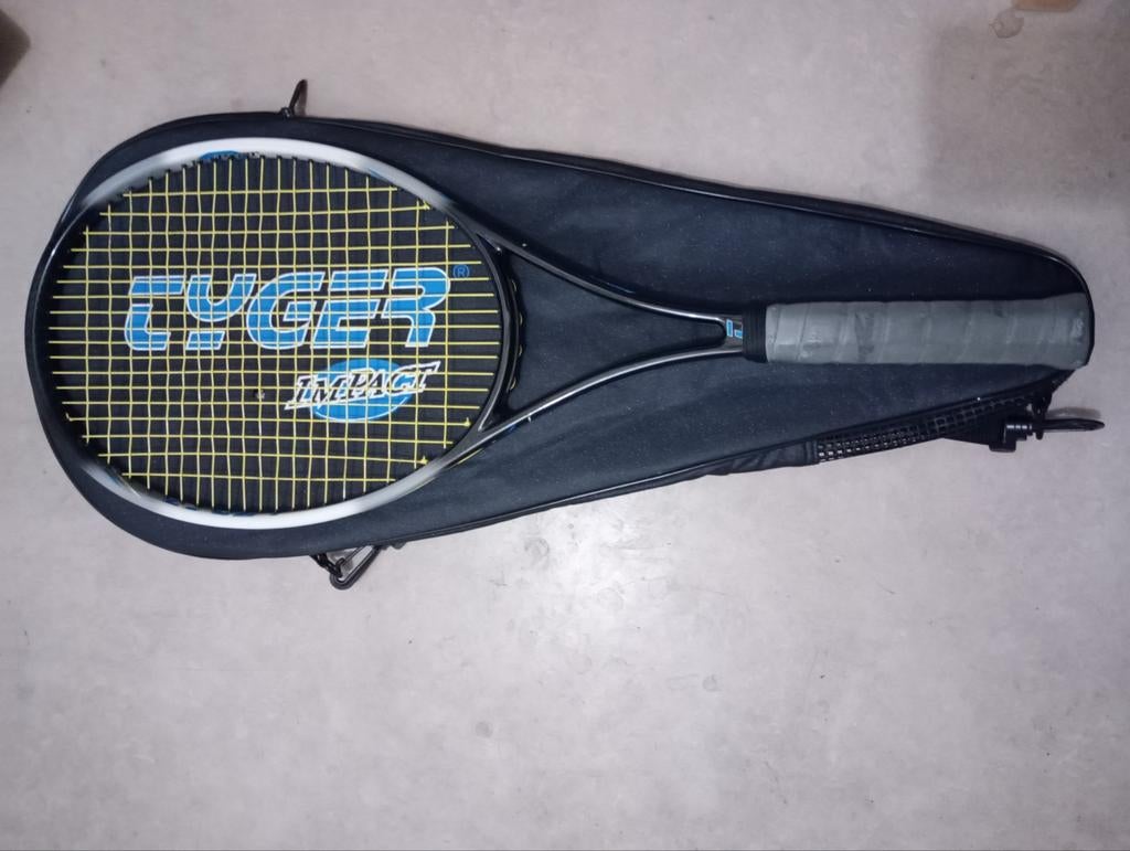 Tyger Tennisracket Impact (gripmaat 2) 1x gebruikt, Ophalen of Verzenden, Nieuw, Racket(s)