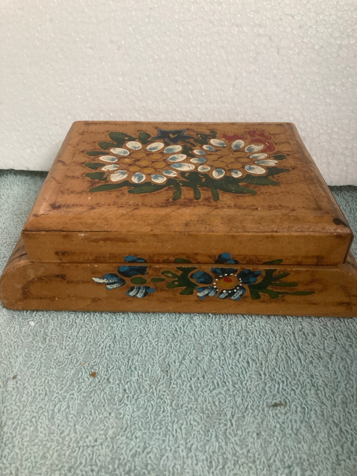 Antiek houten doosje met handgeschilderde edelweiss, Ophalen of Verzenden