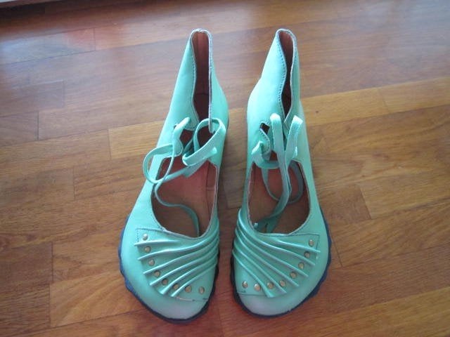 schoenen,sportschoenen,laarsjes.Mt.37., Kleding | Dames, Ophalen of Verzenden, Zo goed als nieuw, Overige kleuren