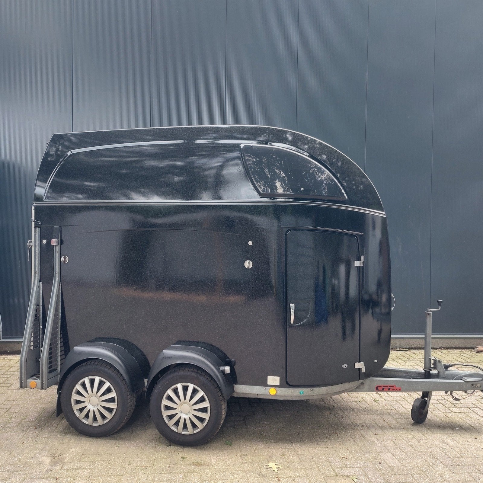 Bockmann master 2 paards polyester met alu bodem, Dieren en Toebehoren, Paarden en Pony's | Trailers en Aanhangwagens, Ophalen of Verzenden