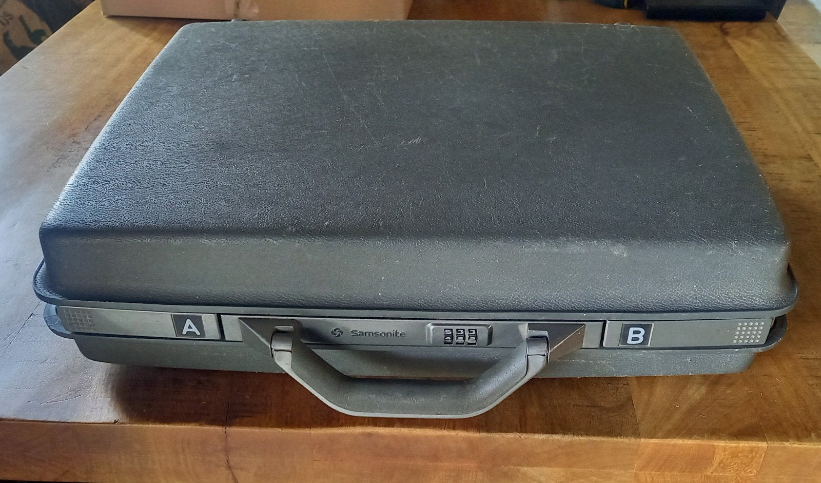 Samsonite Aktekoffer/Attachékoffer, Gebruikt, Hard kunststof, Slot, Minder dan 50 cm