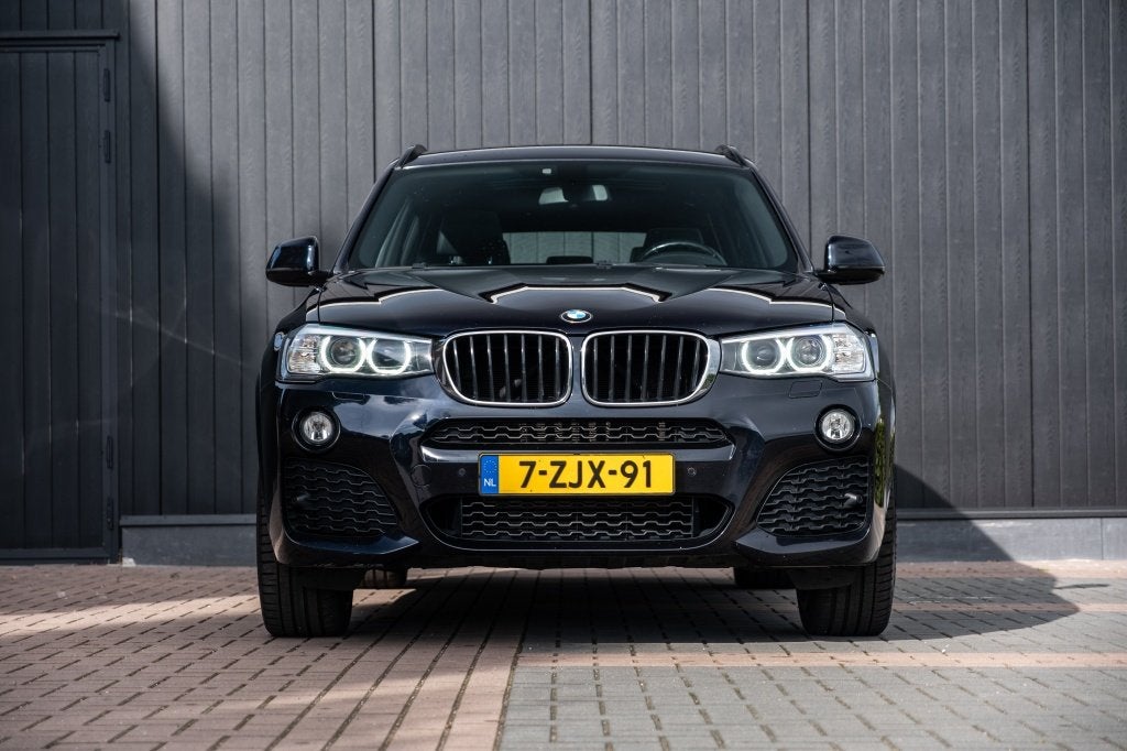 BMW X3 xDrive20i Aut. High Exec. | M pakket | Pano | Leder |, Auto's, Automaat, Gebruikt, 4 cilinders, 2000 kg