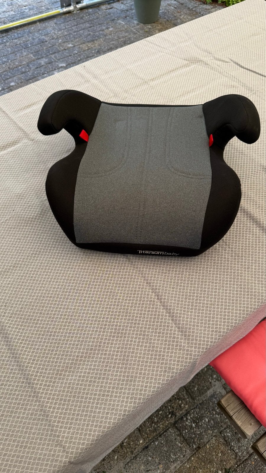 Titanium Baby Zitverhoger - Zwart/Grijs, 22 t/m 36 kg, Zo goed als nieuw, Isofix, Ophalen