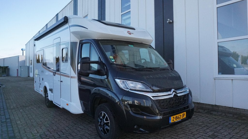 Bürstner Limited T 660 ACTIE/165 PK/DAKAIRCO, Caravans en Kamperen, Chemisch toilet, Ringverwarming, 6 tot 7 meter, Bedrijf