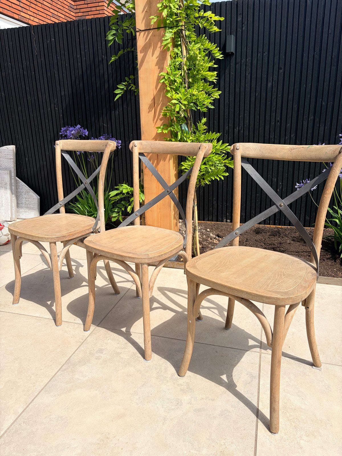 Set van 3 Pomax eikenhouten stoelen met metalen kruis, Ophalen, Overige kleuren, Drie, Zo goed als nieuw
