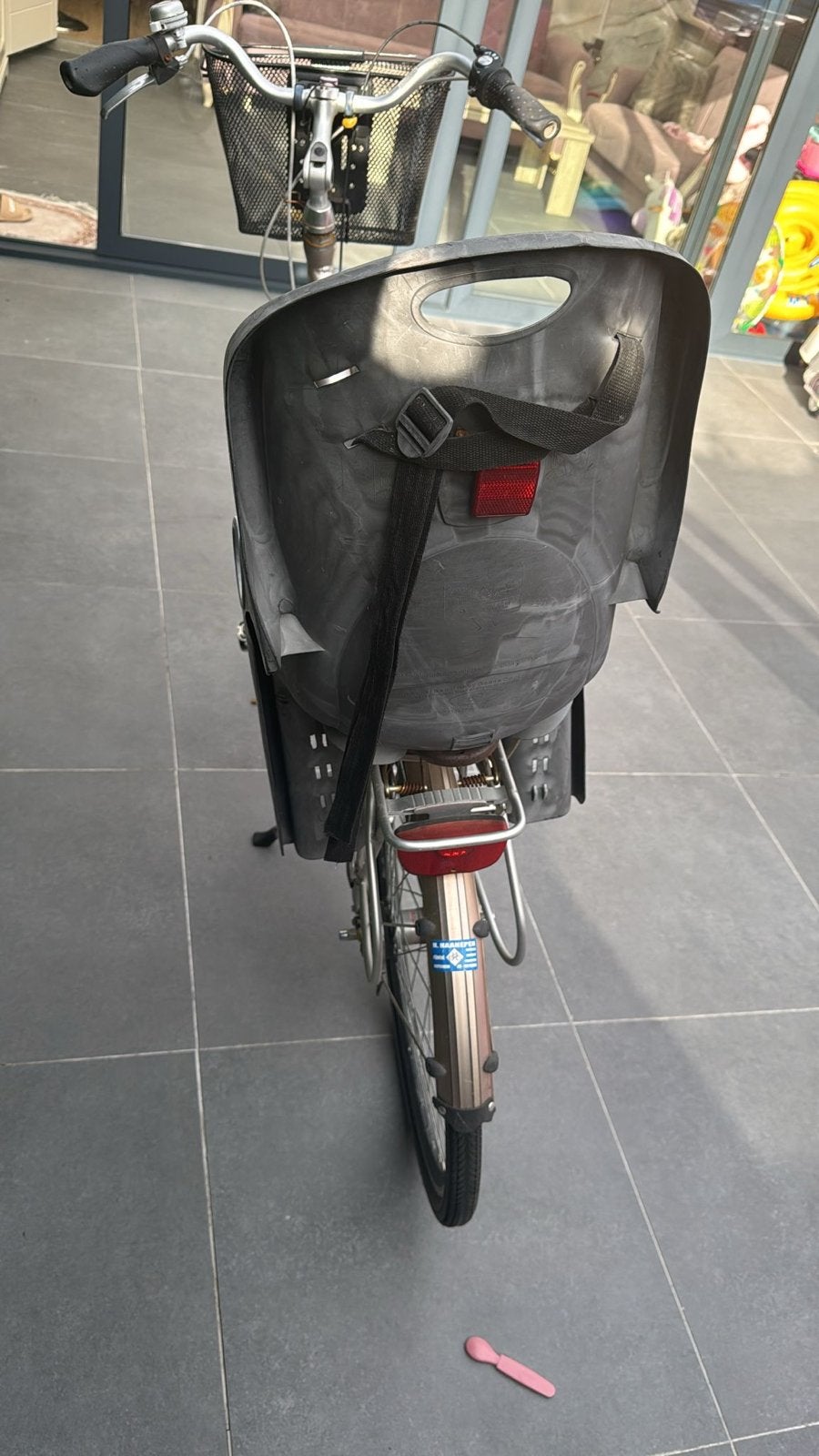 Damesfiets met kinderzitje en mandje, Fietsen en Brommers, Overige merken, Velgrem, Versnellingen, Ophalen of Verzenden