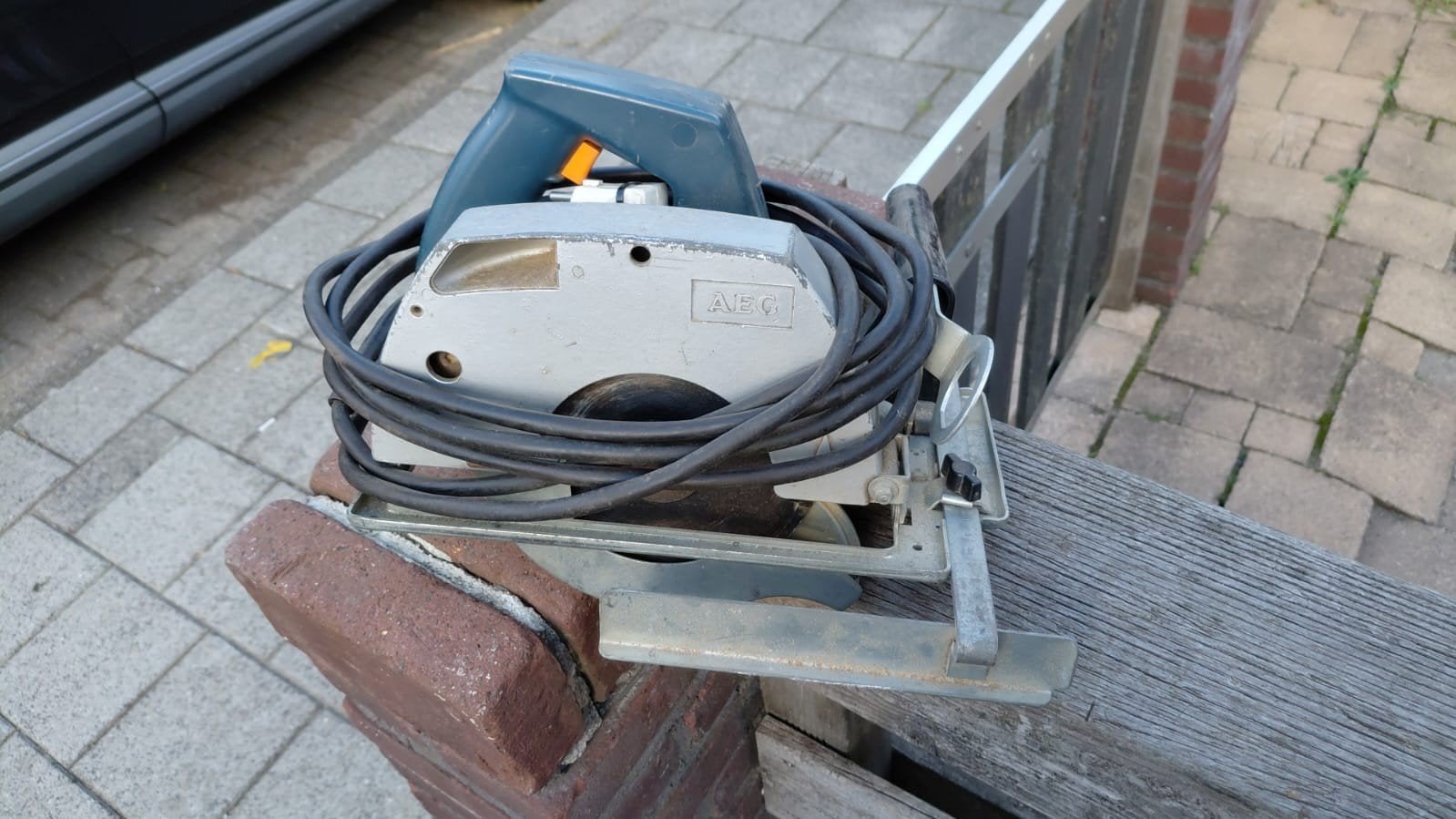 AEG Handcirkelzaag, Doe-het-zelf en Verbouw, AEG, Gebruikt, Cirkelzaag, Ophalen of Verzenden