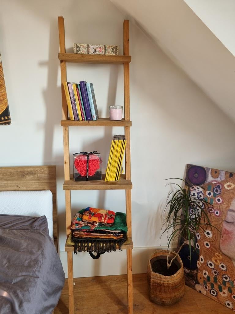 Houten ladder boekenkast, Huis en Inrichting, Kasten | Boekenkasten, Ophalen