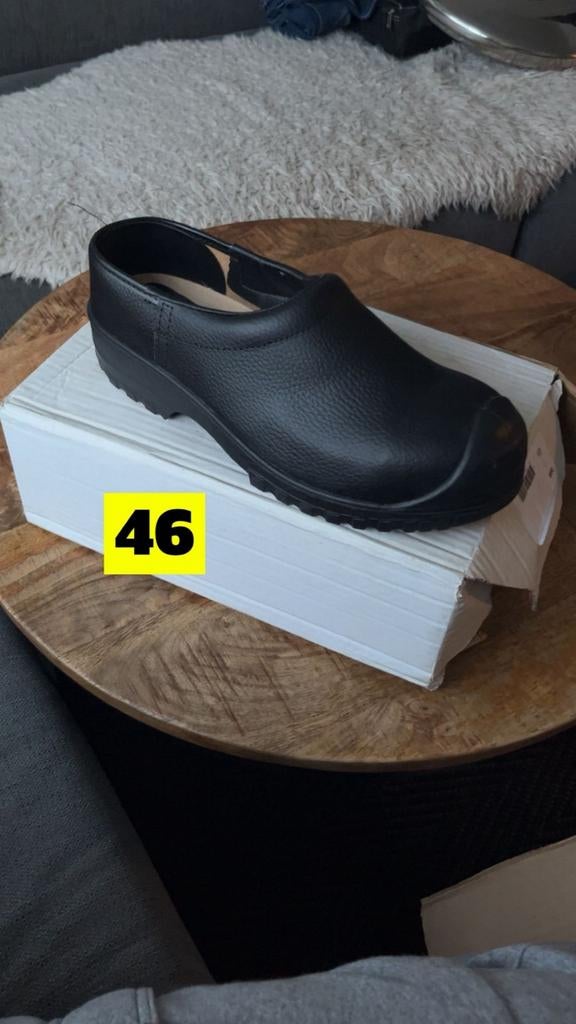 Partij gloednieuwe werkschoenen, Ophalen, Nieuw