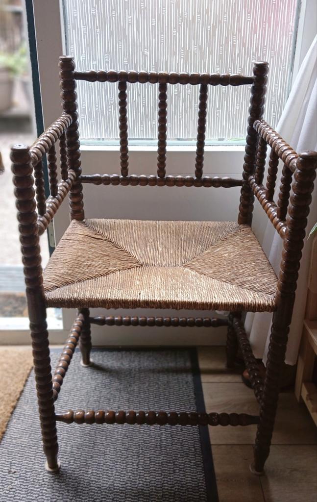 Vintage Bobbin Stoel / Knobbelstoel met Rotan Zitting, Antiek en Kunst, Antiek | Meubels | Stoelen en Banken, Ophalen of Verzenden
