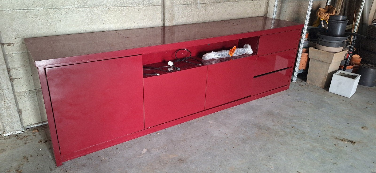 TV - Audio kast met tv lift. kleur rood, afm 2.70x80x60cm, Huis en Inrichting, Ophalen, Gebruikt, 200 cm of meer, Minder dan 100 cm