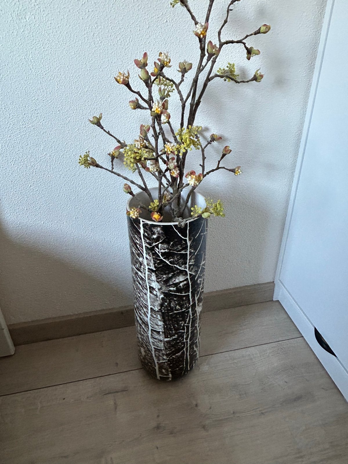 Moderne vaas met patroon, 43 cm hoog (incl. takken), Gebruikt, Steen/keramiek, Ophalen, 43 cm