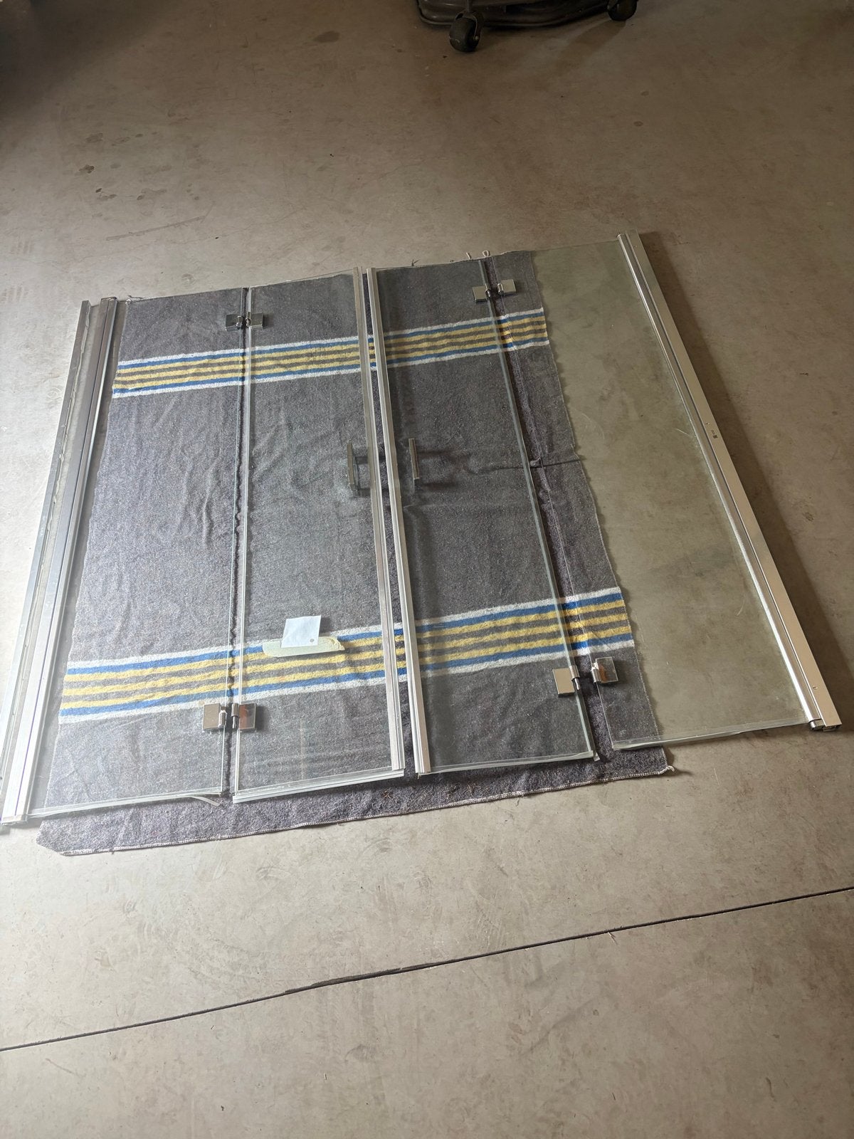 Douchescherm 95x95 cm, 2.0m hoog, hoekopening €100, z.g.a.n., Doe-het-zelf en Verbouw, Ophalen, Zo goed als nieuw, Glas, Douche