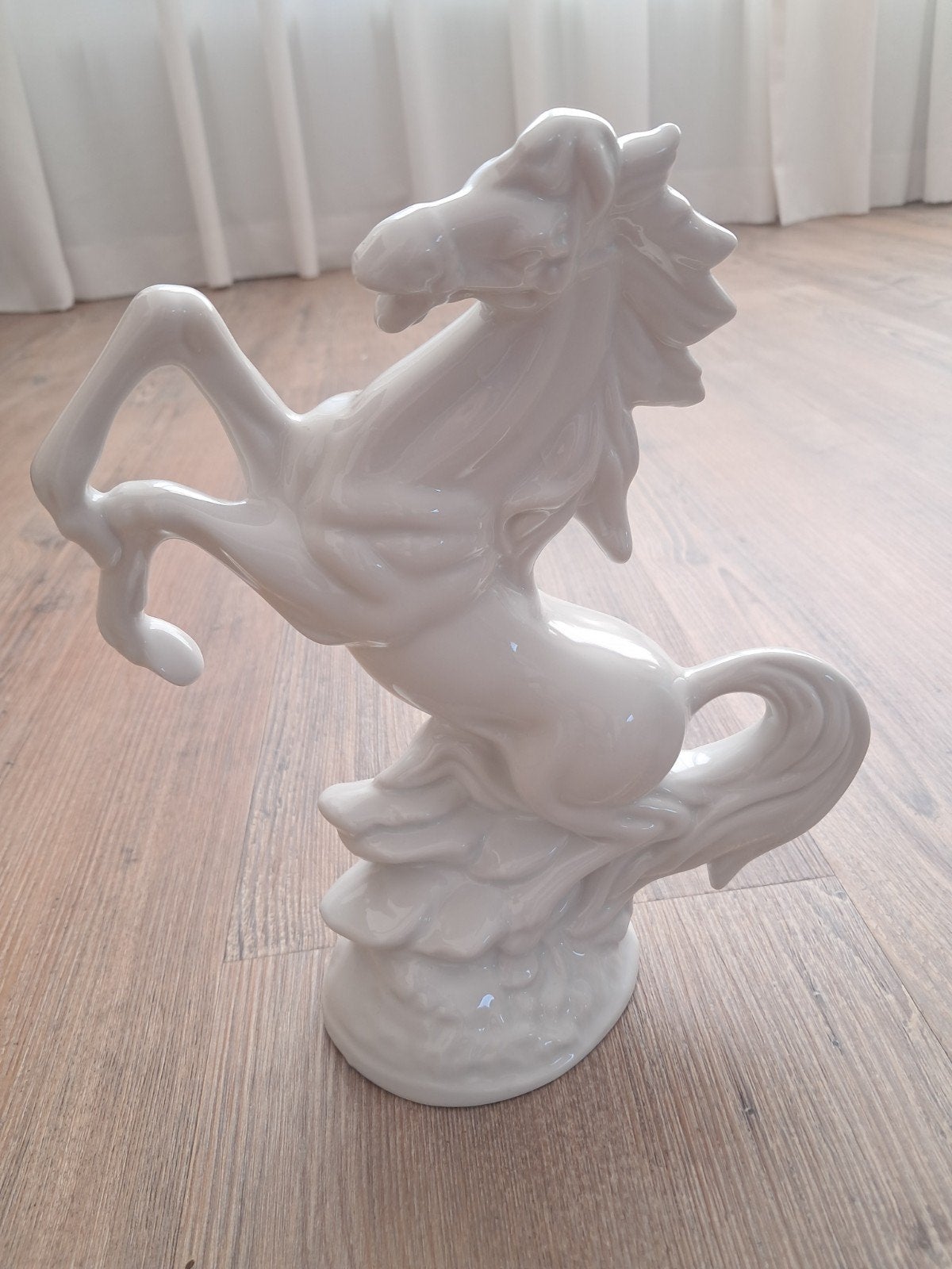 Paardenbeeld, Ophalen of Verzenden, Zo goed als nieuw, Modern, Wit