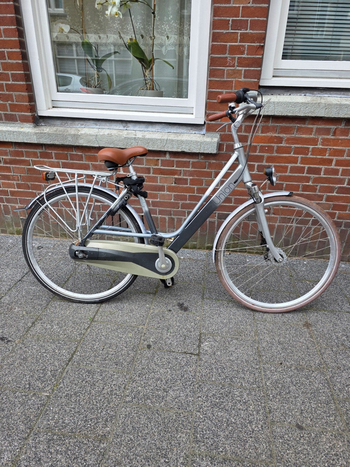 Union vesta damesfiets 28 inch with 3 gears, 2 zitjes, 53 tot 56 cm, Zo goed als nieuw, Ophalen
