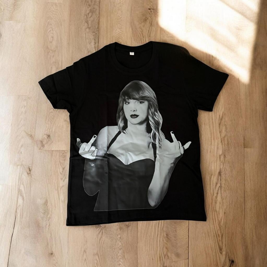 Nieuw Taylor Swift T-shirt - Maat S, Kleding | Dames, T-shirts, Ophalen of Verzenden