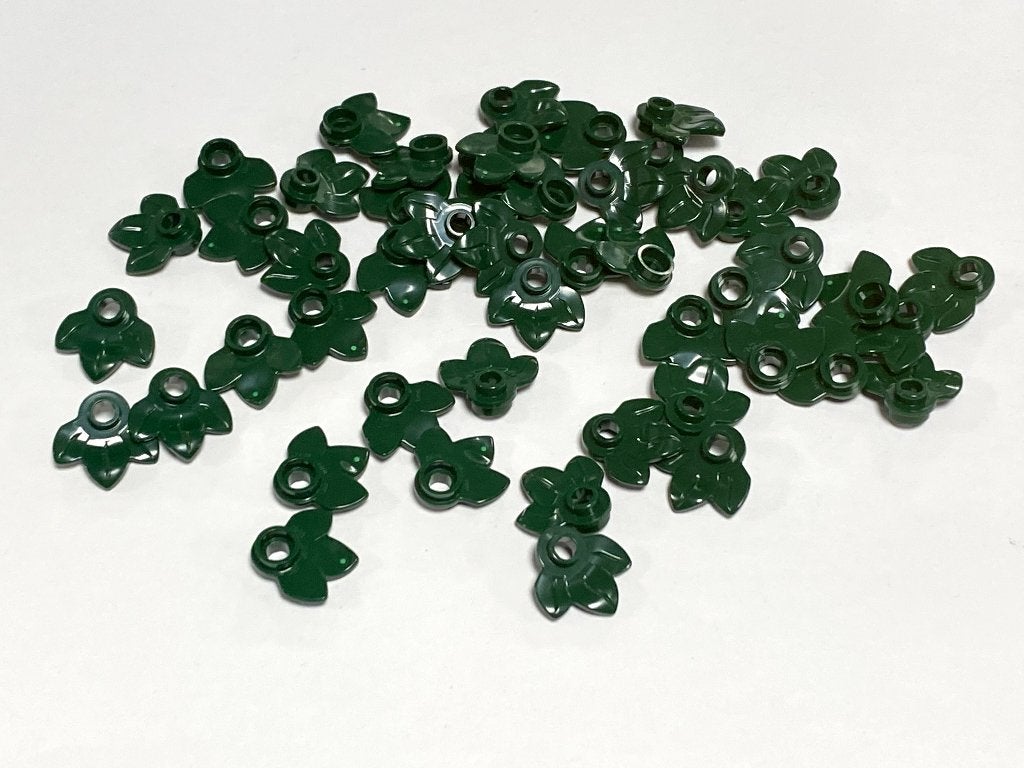 Partij 50x nieuwe Lego blaadjes in diverse kleuren, Overige thema's, Lego, Nieuw, Ophalen of Verzenden