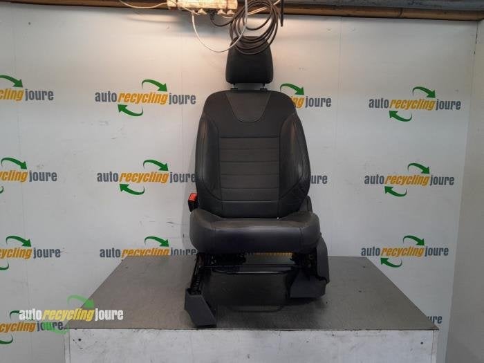 Stoel links van een Ford Kuga, Auto-onderdelen, Interieur en Bekleding, Gebruikt, -, -, Ford