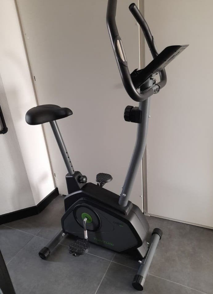 Hometrainer  tunturi( 5 mnd oud) cardio fit B30, Sport en Fitness, Fitnessapparatuur, Ophalen, Hometrainer
