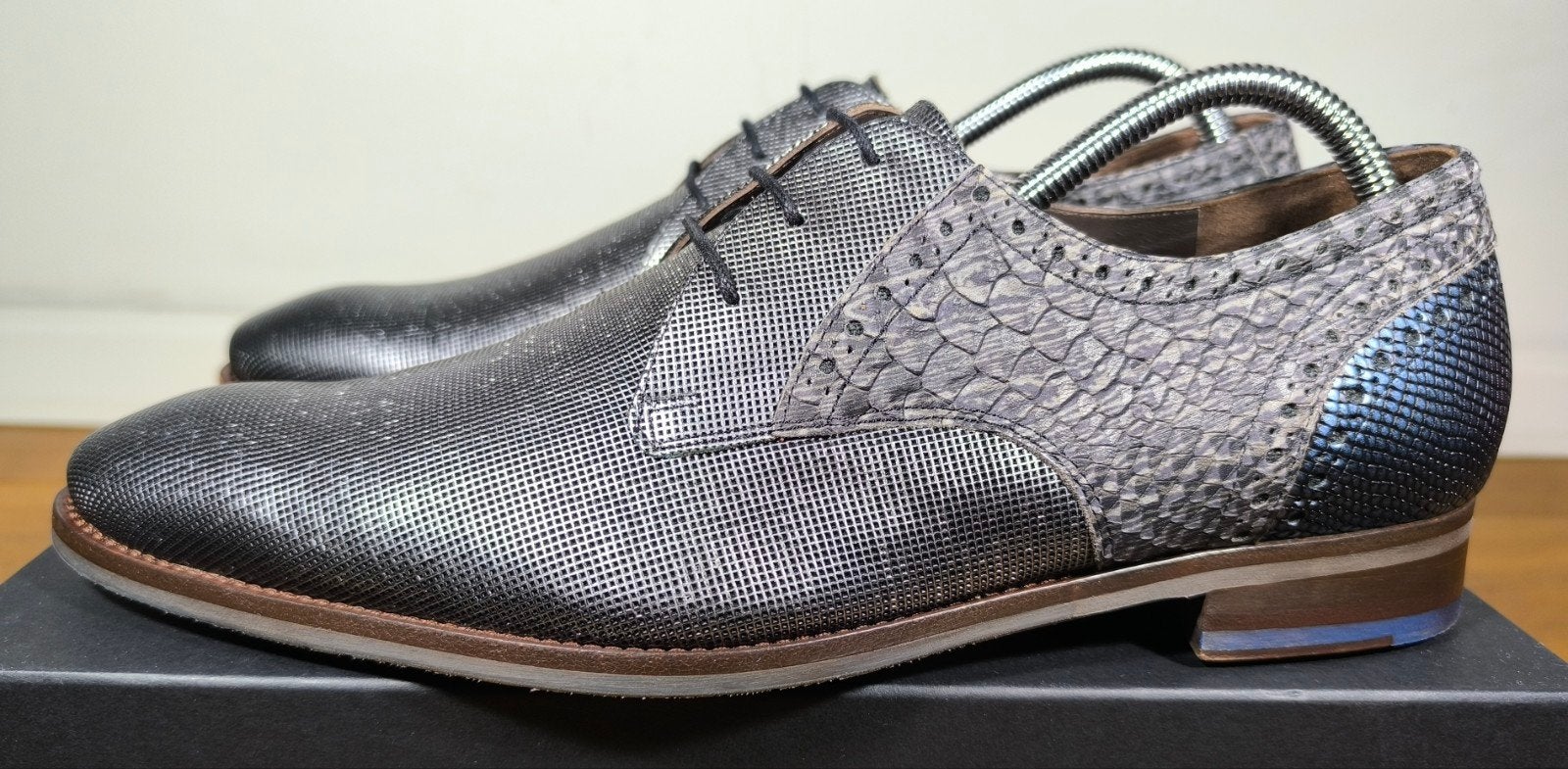 Floris van Bommel herenschoenen maat 8 / 42, Ophalen, Overige kleuren, Floris van Bommel, Zo goed als nieuw