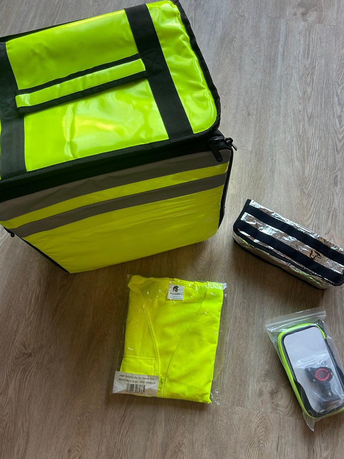 Bezorgtas reflecterend set, Ophalen, Zo goed als nieuw