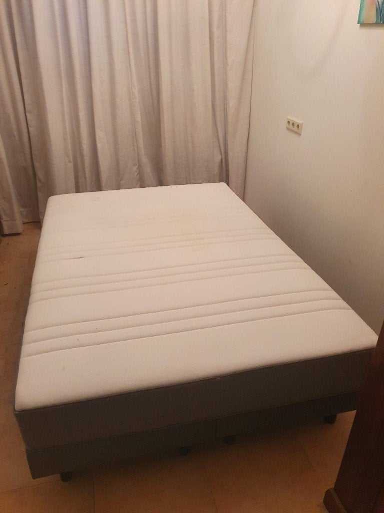 Boxspring 140x200 cm - Hövag Ikea - prima staat, Ophalen, 140 cm, Zo goed als nieuw, Twijfelaar