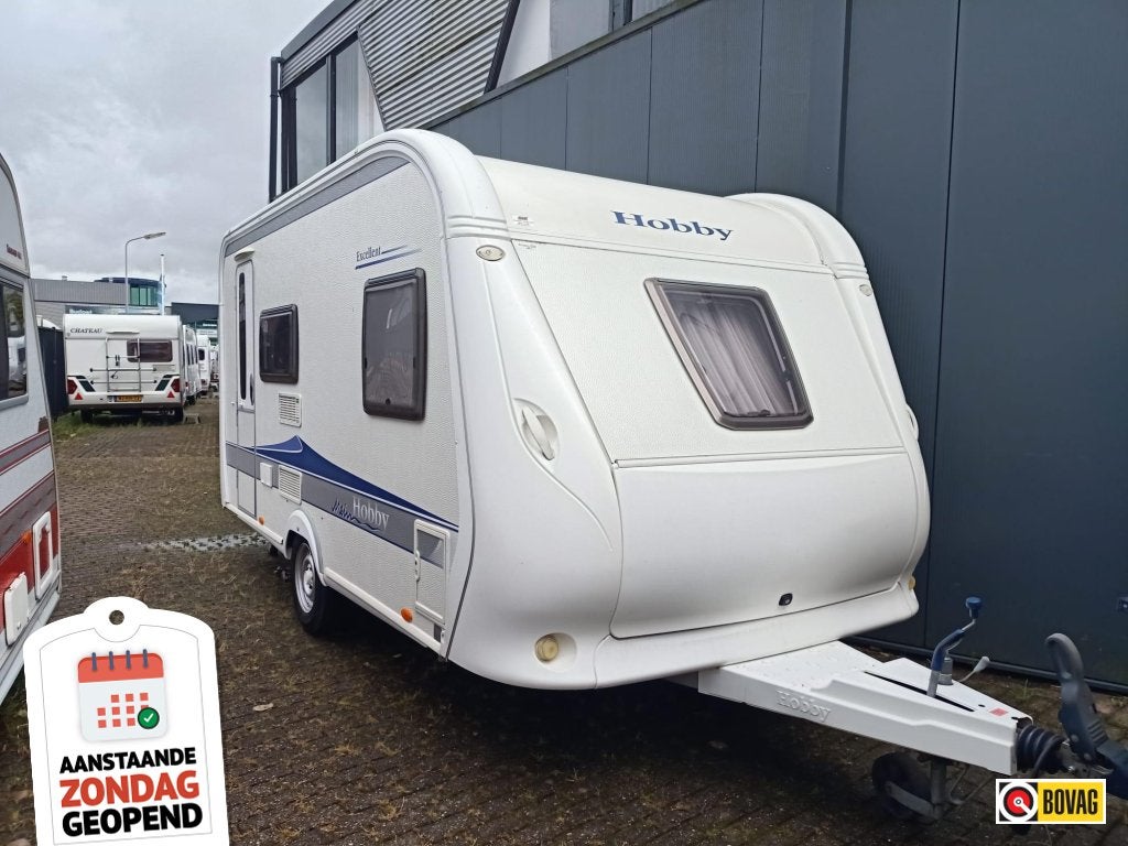 Hobby Excellent 410 SE, Mover en Voortent!! (zondag open), Hobby, Bedrijf, Treinzit, 750 - 1000 kg