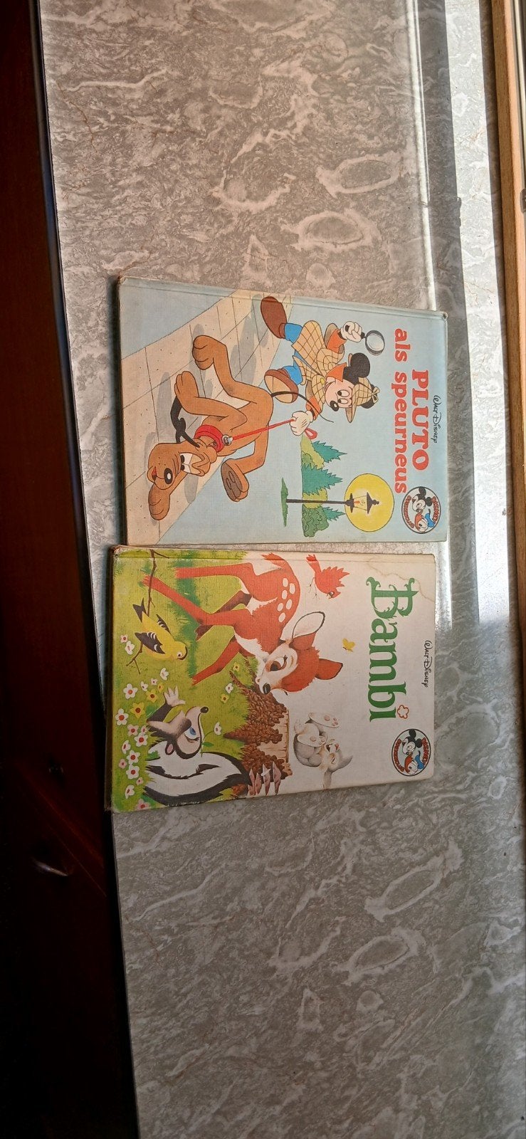 Disney Boeken: Pluto als Speurneus & Bambi (Vintage), Boeken, Ophalen of Verzenden