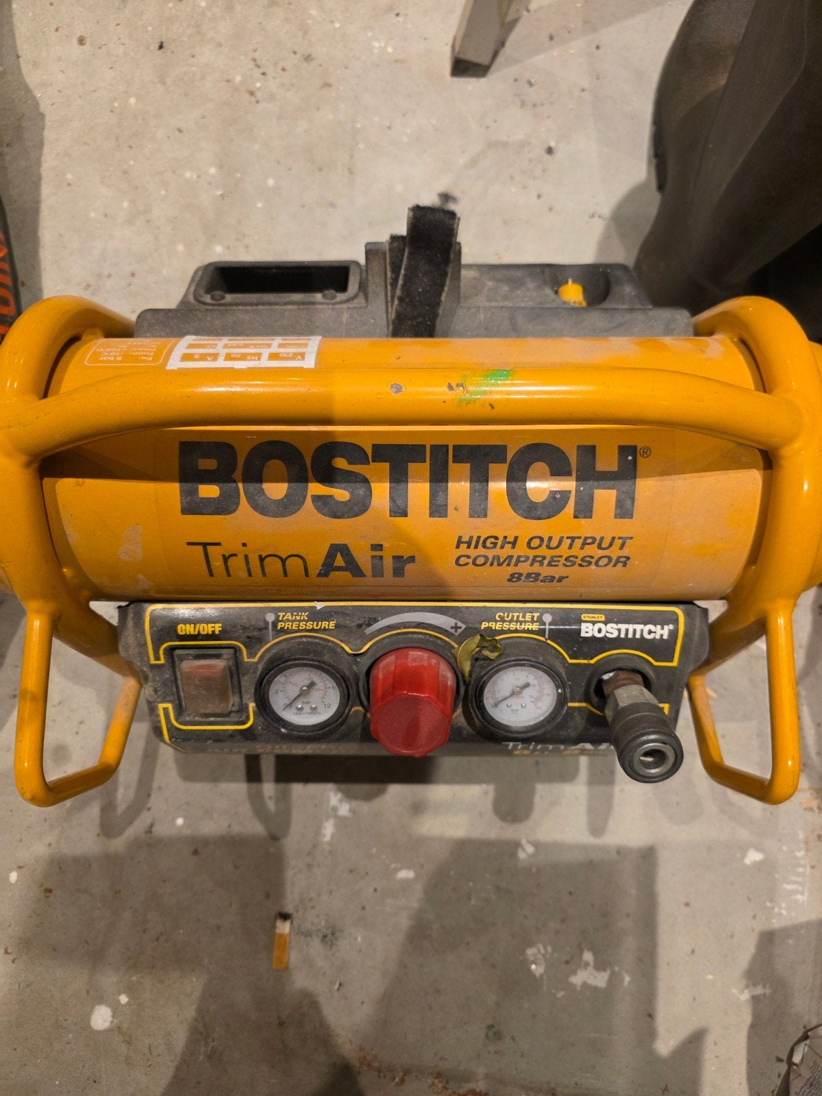 Bostitch TrimAir Compressor 8 Bar, Doe-het-zelf en Verbouw, Minder dan 25 liter, Ophalen of Verzenden, Minder dan 200 liter/min