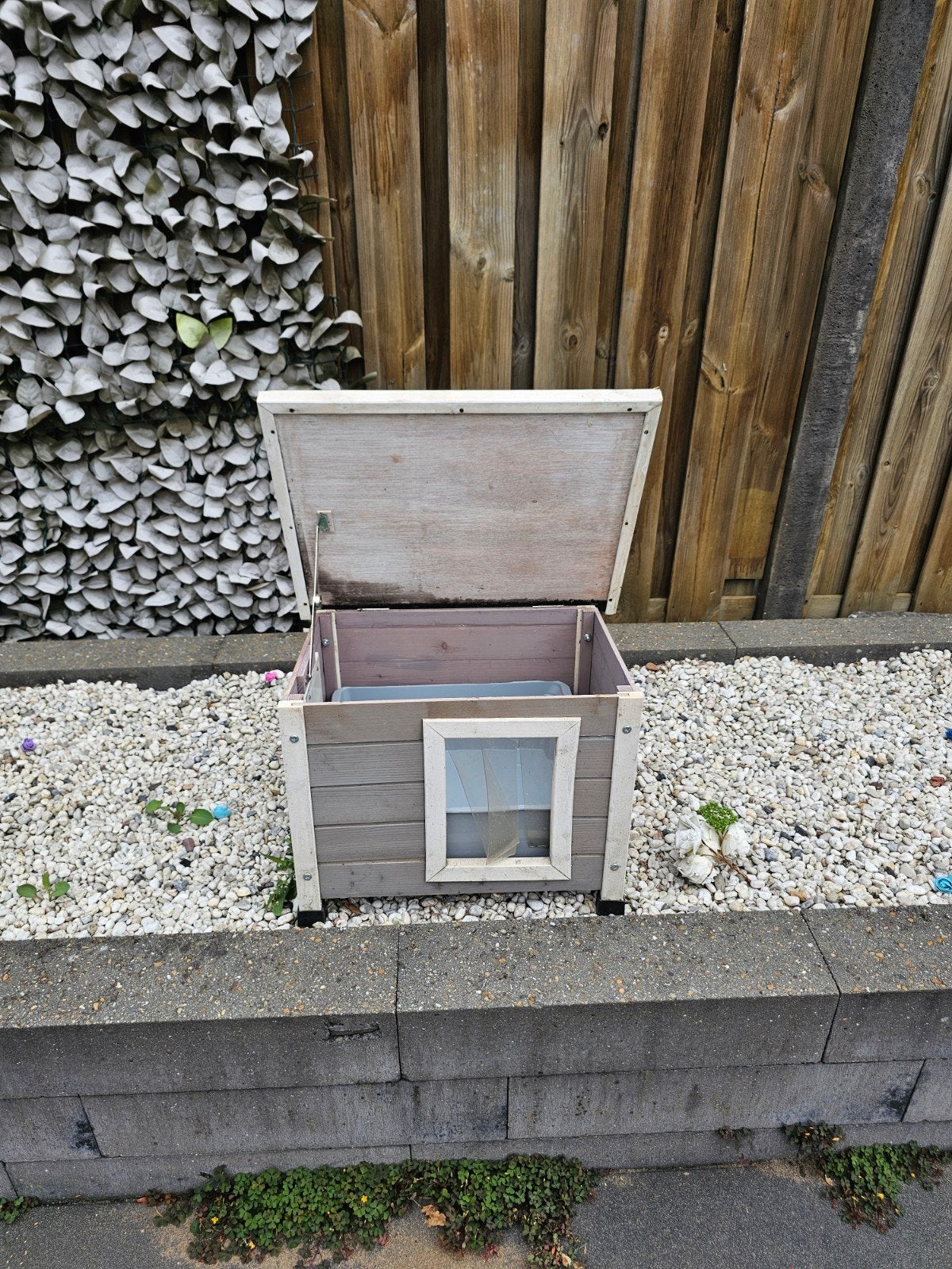 kattenhuisje, Ophalen, Zo goed als nieuw, Open