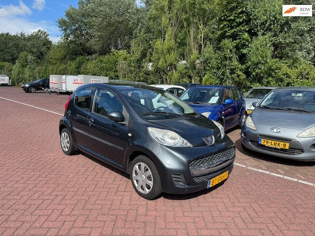Peugeot 107 1.0-12V XS elektrische ramen! centrale deurvergr, Auto's, Voorwielaandrijving, Euro 5, Gebruikt, Zwart