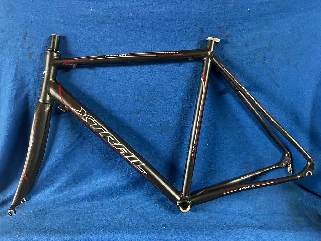 Aluminium XTRAIL Typhoon racefiets 58ct frame met voorvork, Ophalen of Verzenden, Zo goed als nieuw, Overige typen