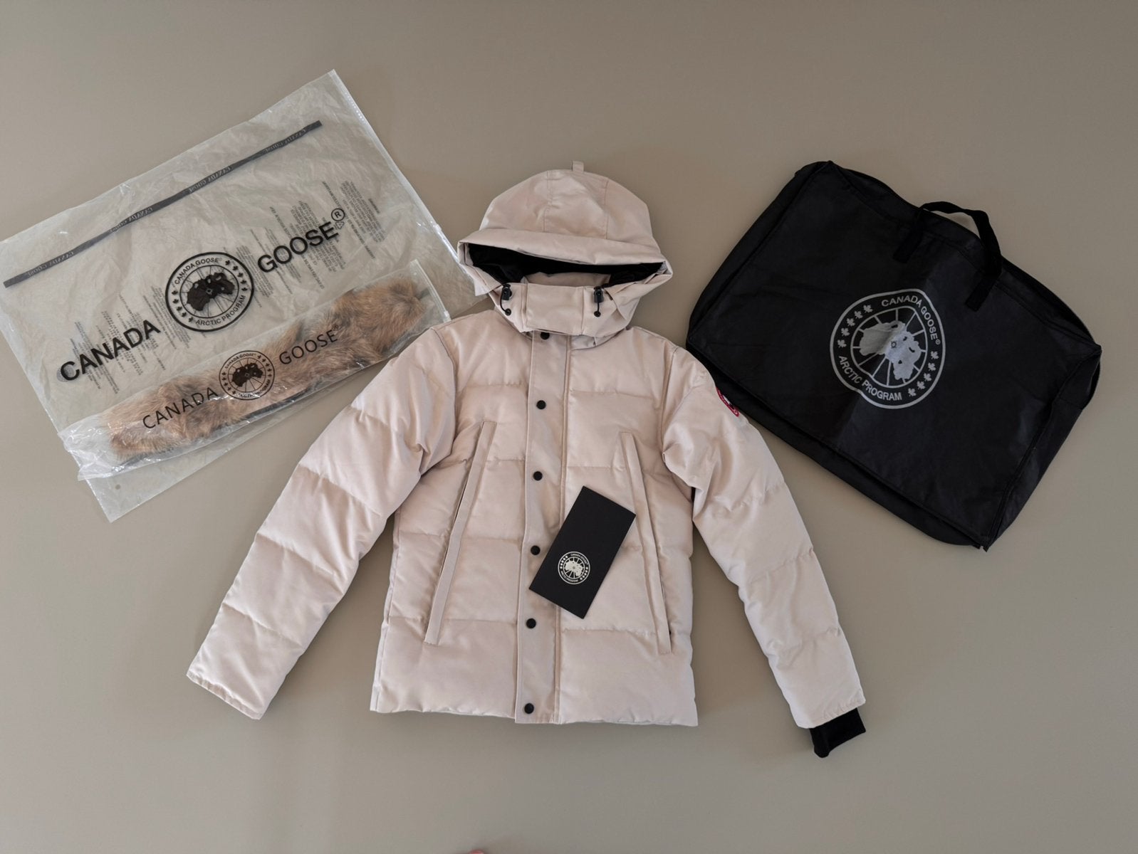 Canada Goose Wyndham gewatteerde parka met donsvulling / S, Ophalen of Verzenden, Zo goed als nieuw, Maat 46 (S) of kleiner, Beige