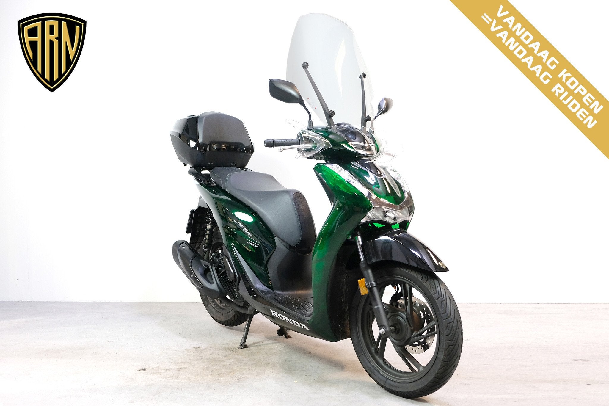 Honda SH 150 I (bj 2025), Motoren, Motoren | Honda, Bedrijf, 157 cc, 12 t/m 35 kW, LED Verlichting